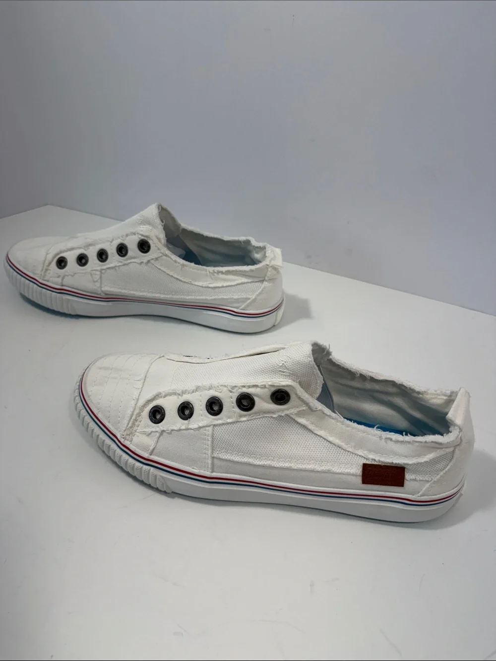 Blowfish White Slip-On Canvas Sneakers with Red & Blue Stripe